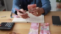 Daftar UMP Tahun 2023 di Seluruh Indonesia
