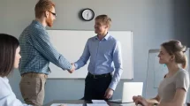Tips Sukses Menjadi Karyawan yang Dapat Dipercaya