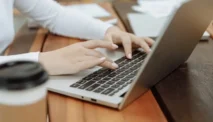 Mau Cuan Tambahan? Ini 10 Bidang Pekerjaan Paling Cocok untuk Freelancer