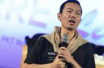 Kisah Inspiratif Perjalanan Karir Penulis Terkenal, Tere Liye